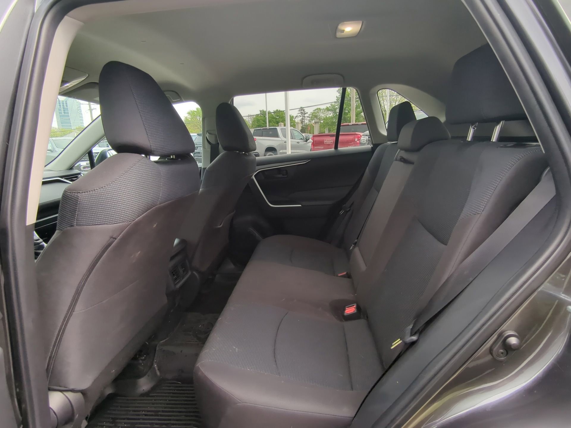 Used 2023 Toyota RAV4 LE AWD/4WD image 17