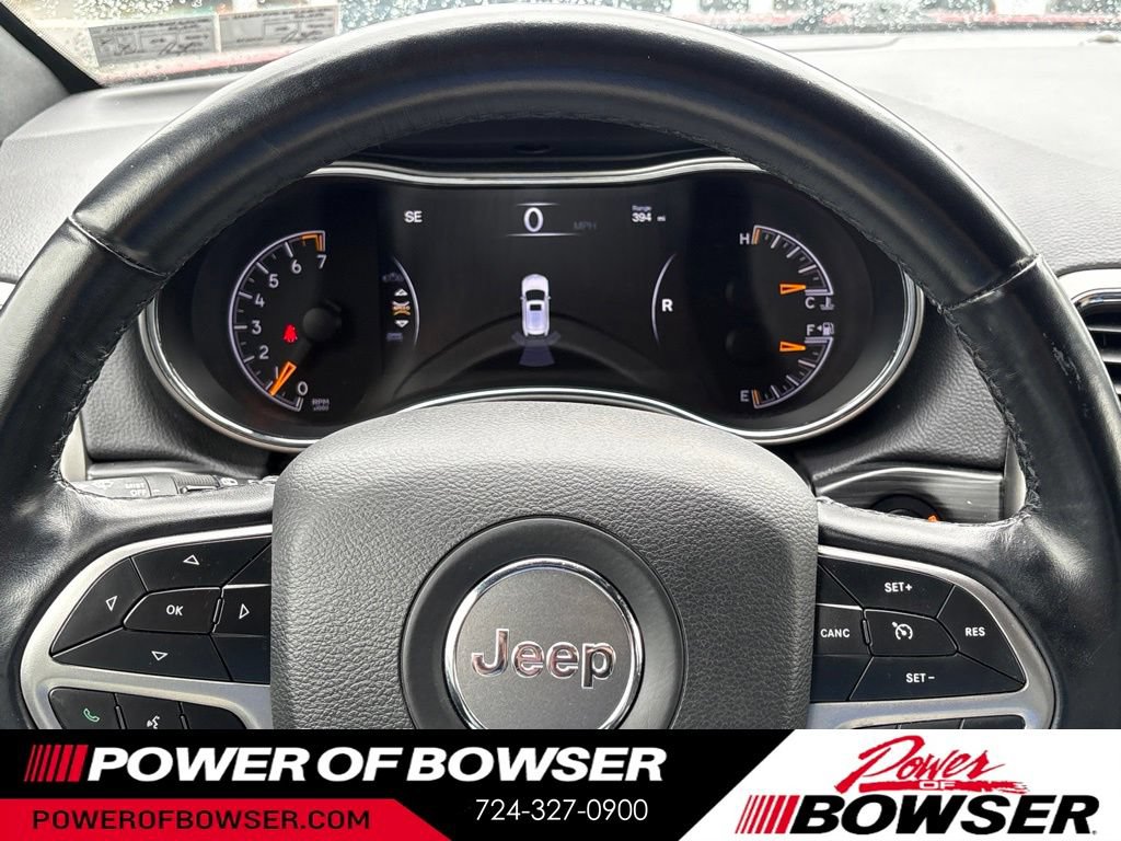 Used 2021 Jeep Grand Cherokee Laredo AWD/4WD image 18