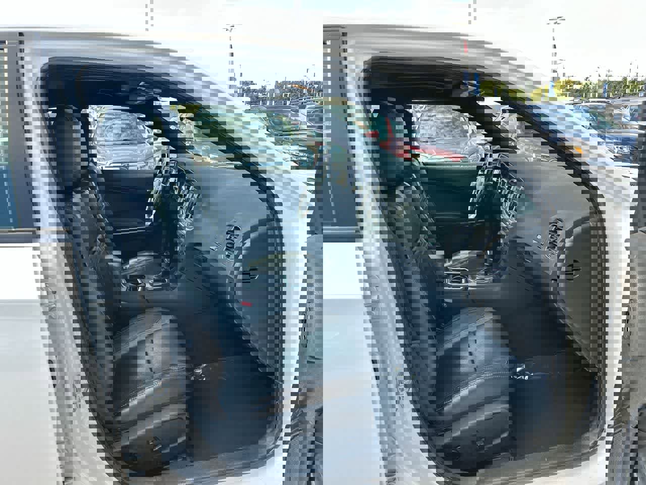 Used 2020 Dodge Charger SXT w/ Leather Interior Group image 27