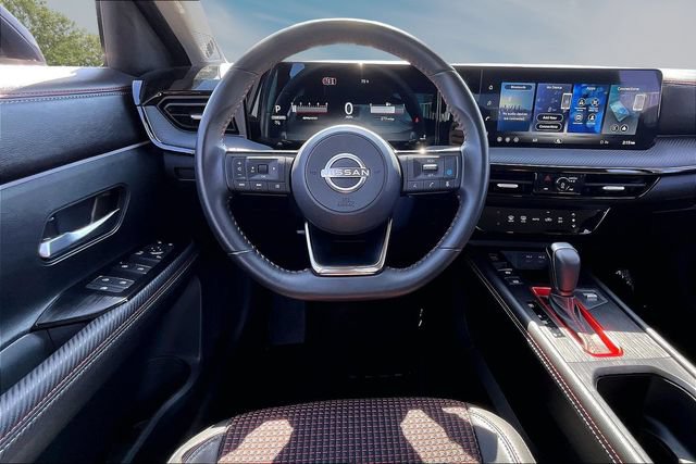 Certified 2026 Nissan Kicks SR FWD image 8