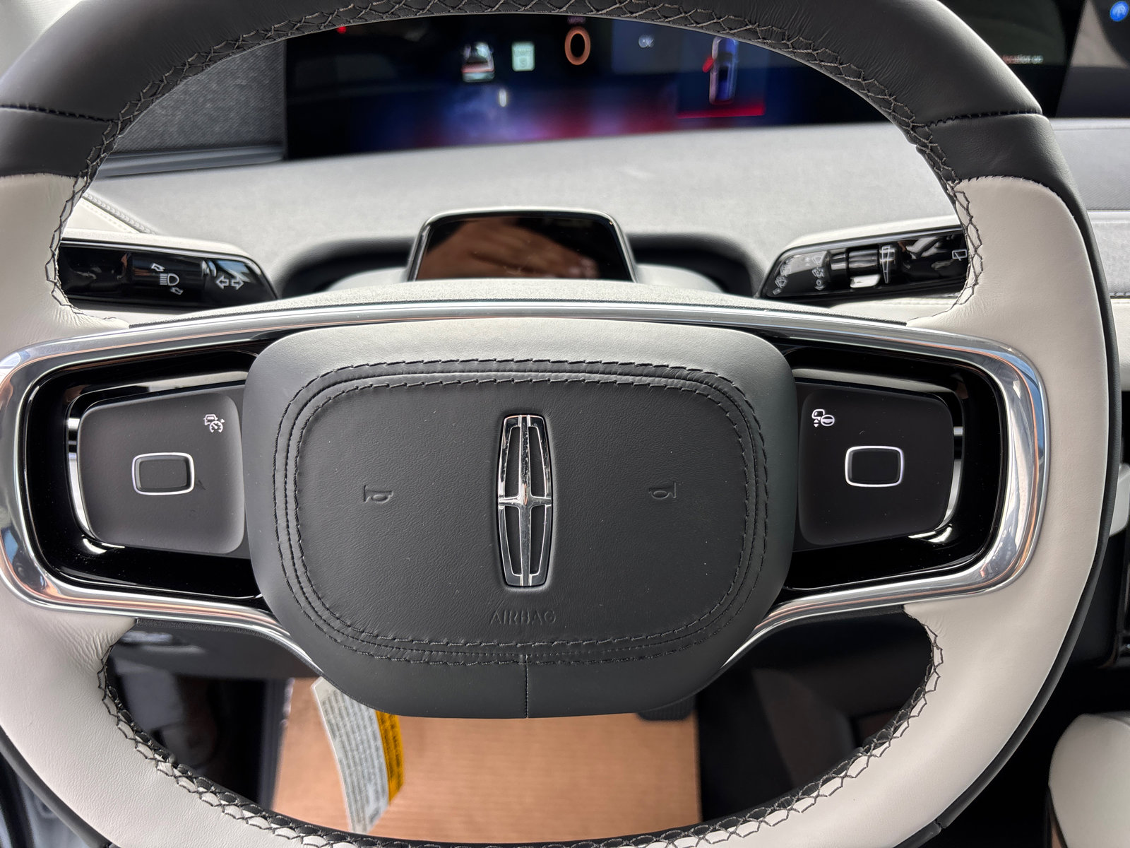 New 2025 Lincoln Navigator L Reserve image 15