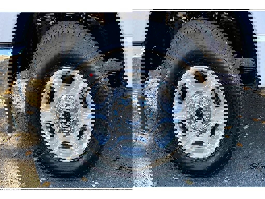 New 2026 Ford F250 XLT w/ XLT Premium Package image 13