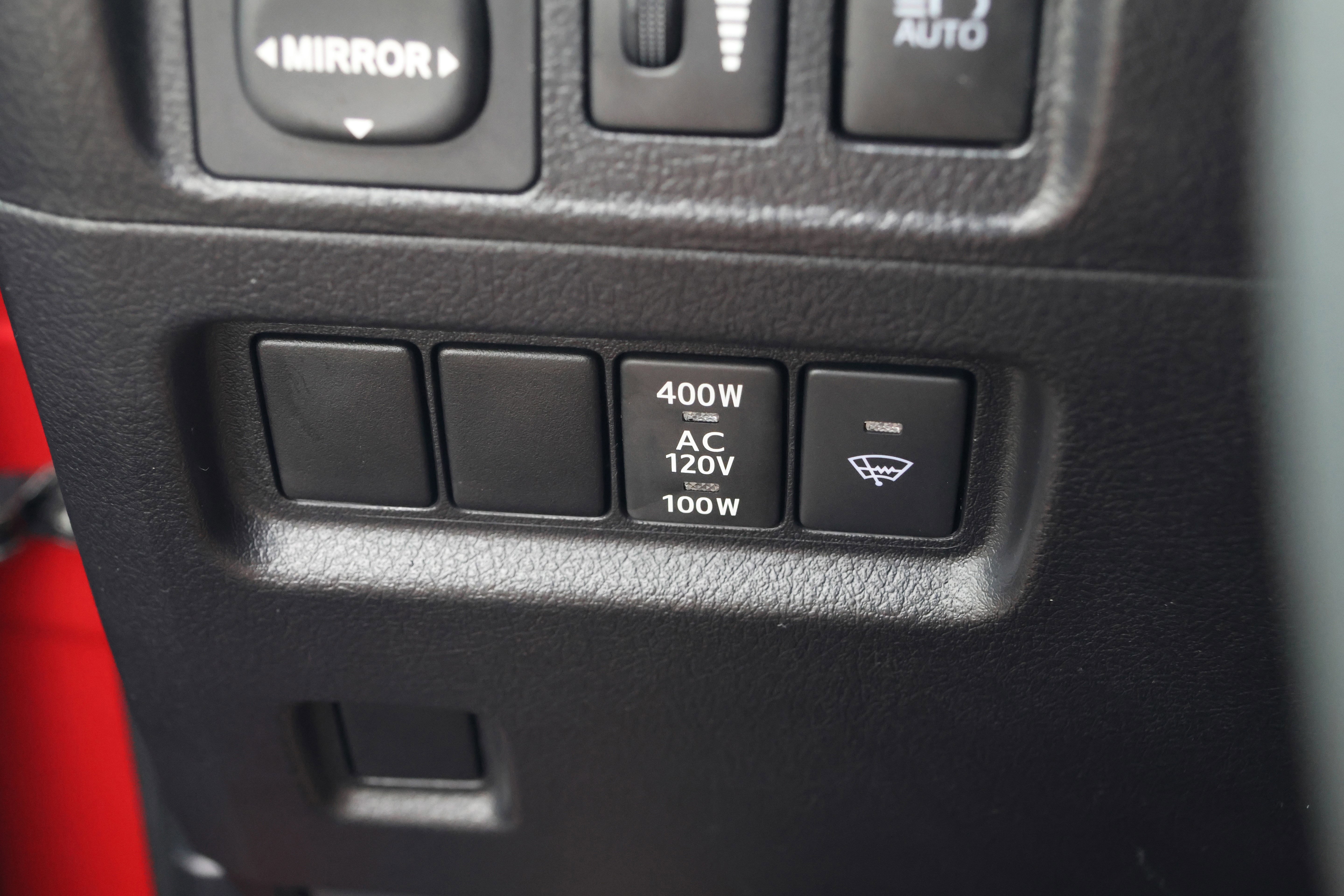 Used 2022 Toyota 4Runner SR5 AWD/4WD image 15