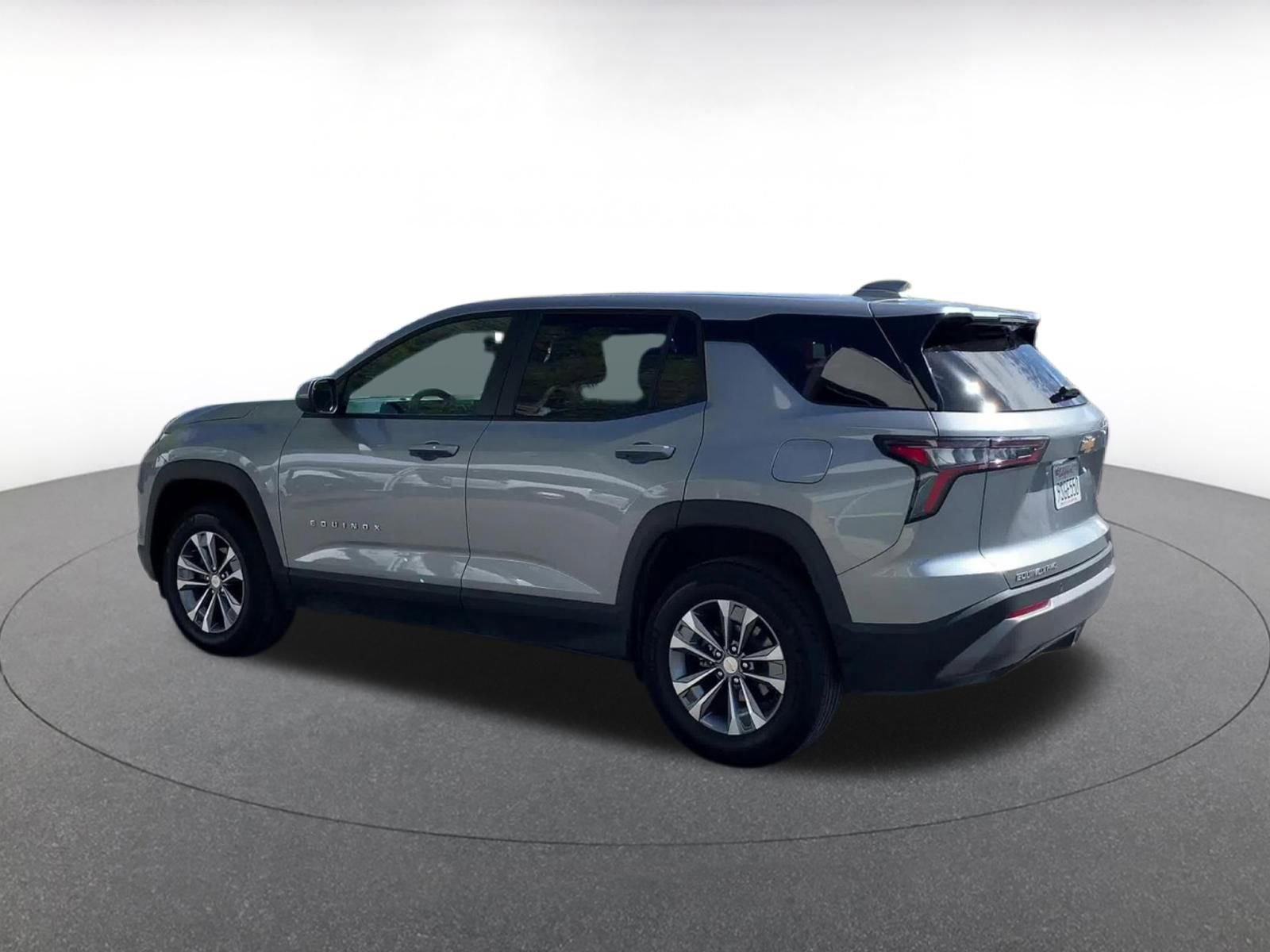 Used 2025 Chevrolet Equinox LT image 10