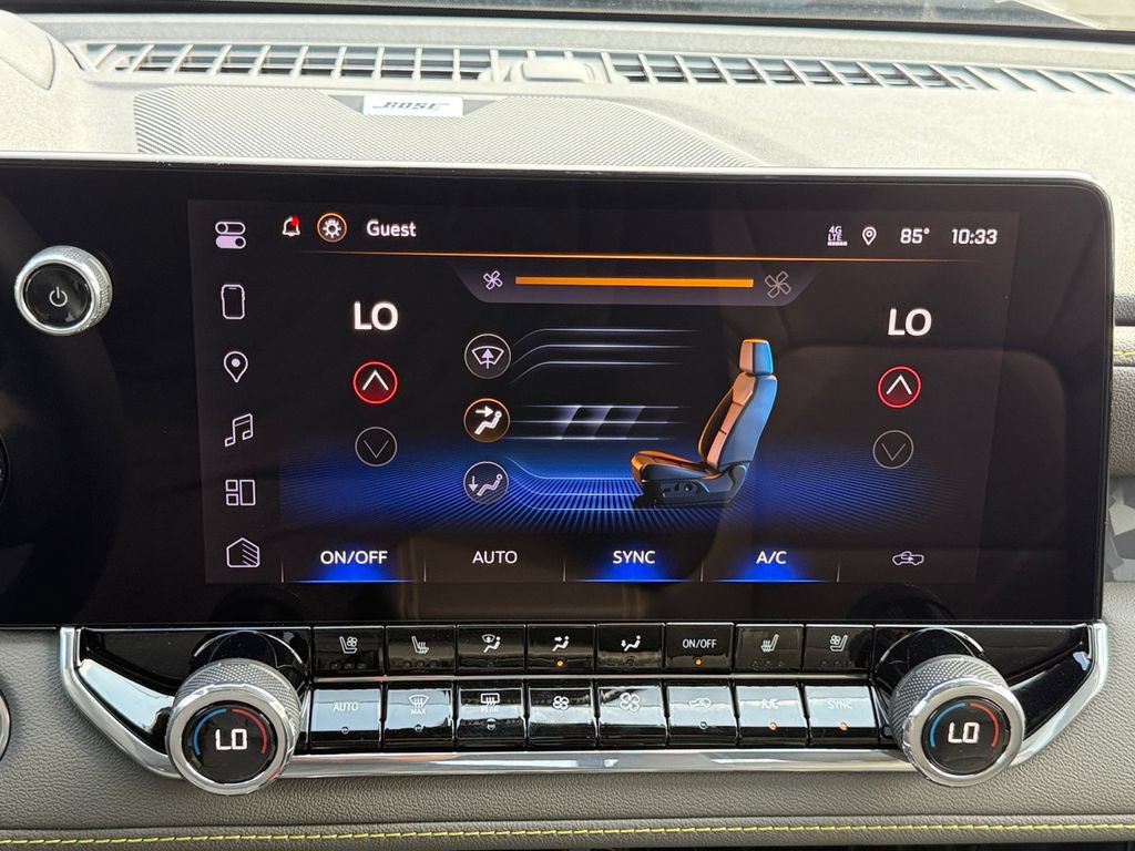 New 2026 Chevrolet Colorado ZR2 w/ Technology Package AWD/4WD image 17