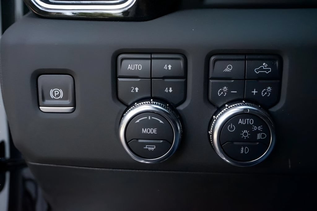 Used 2025 GMC Sierra 1500 Denali AWD/4WD image 11