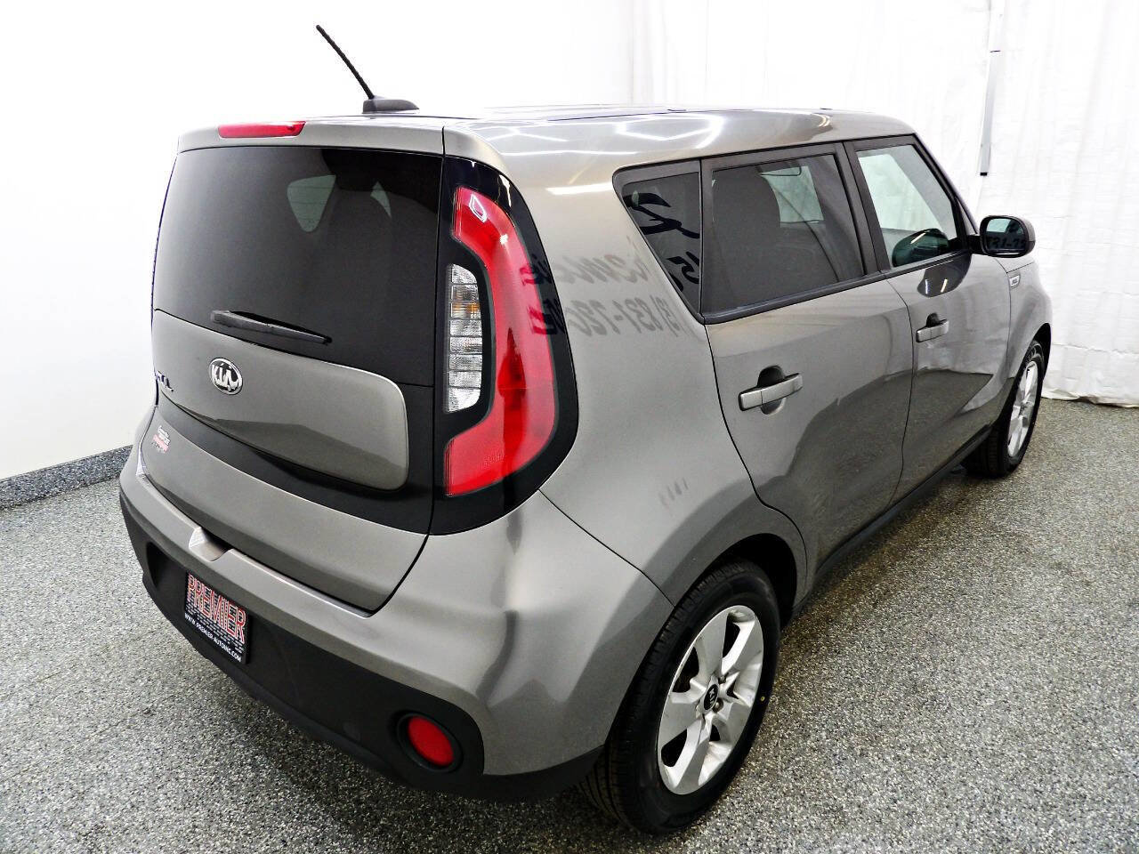 Used 2017 Kia Soul Base 4dr Crossover 6A image 6