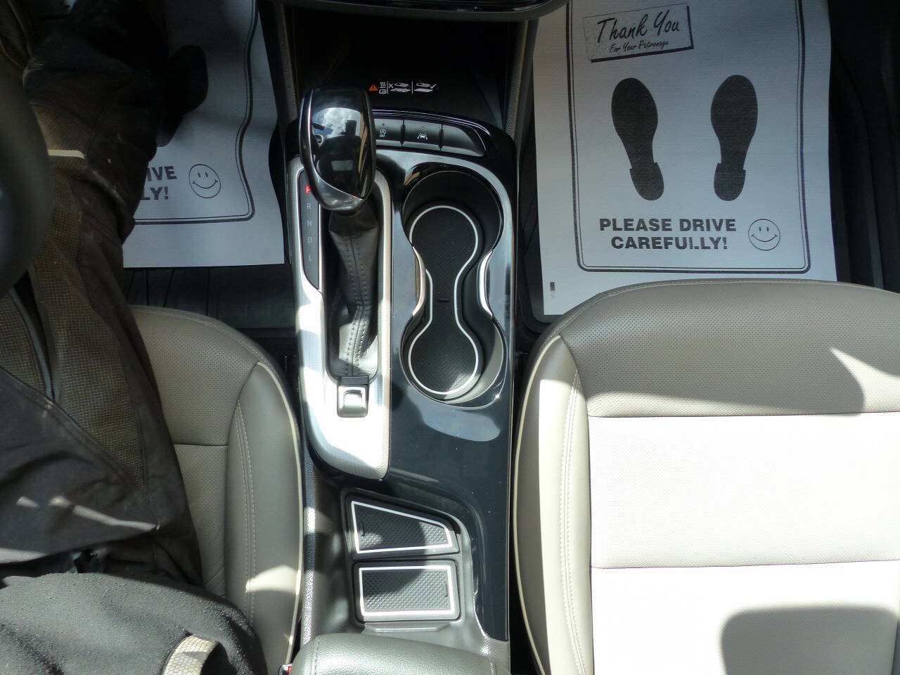 Used 2024 Buick Envista Avenir image 35