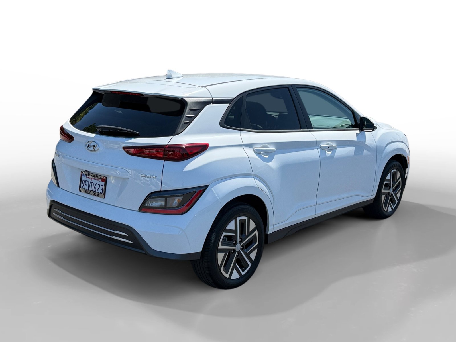 Certified 2023 Hyundai Kona SE w/ Cargo Package FWD image 5