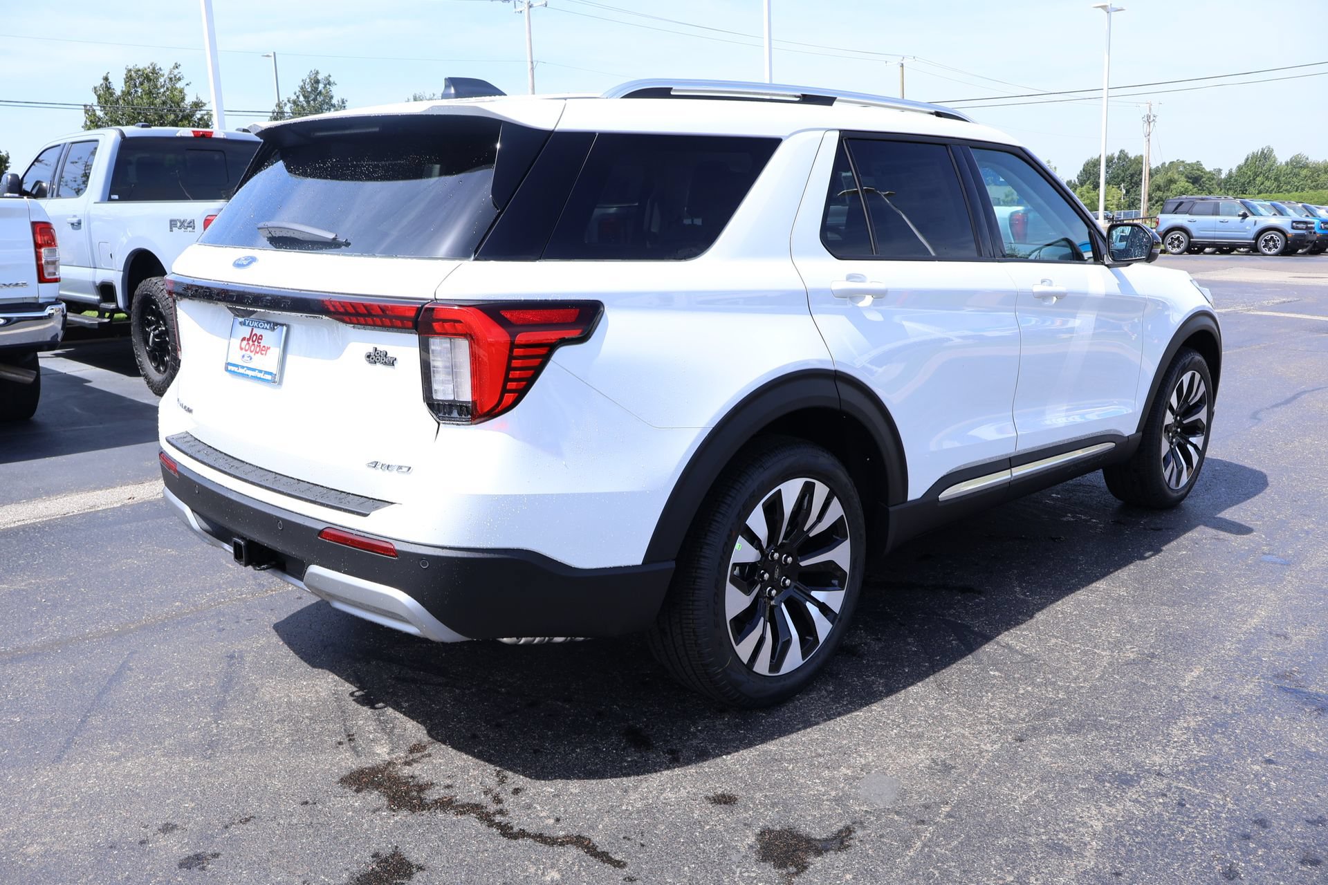 New 2026 Ford Explorer Platinum w/ LUX Leather Package AWD/4WD image 23