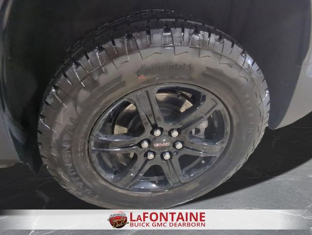 Used 2023 GMC Acadia AT4 image 32