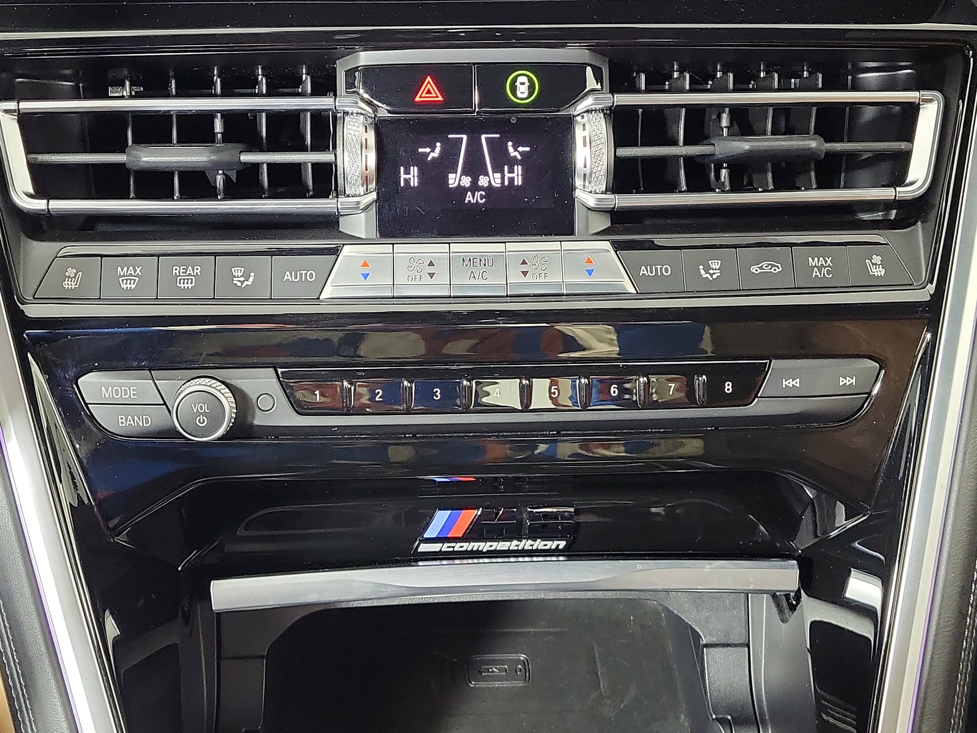 Used 2023 BMW M8 Competition image 21