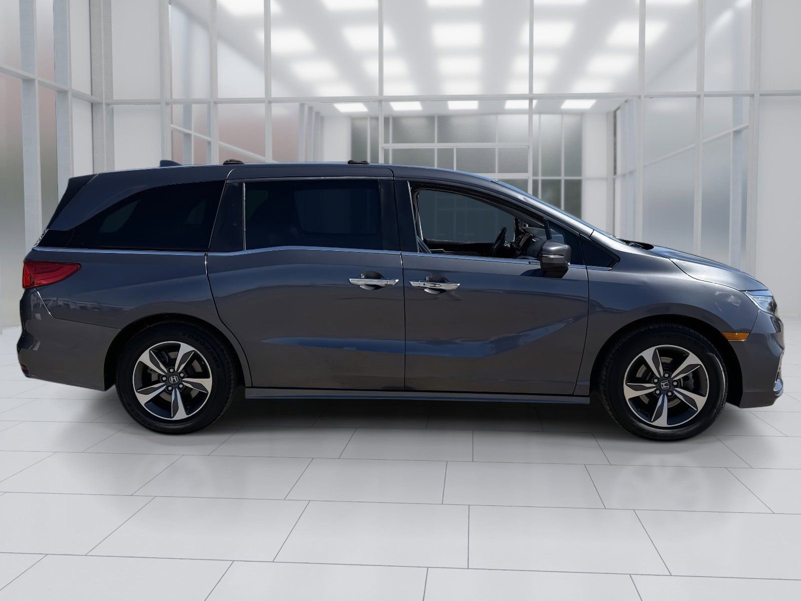Used 2018 Honda Odyssey Touring image 7