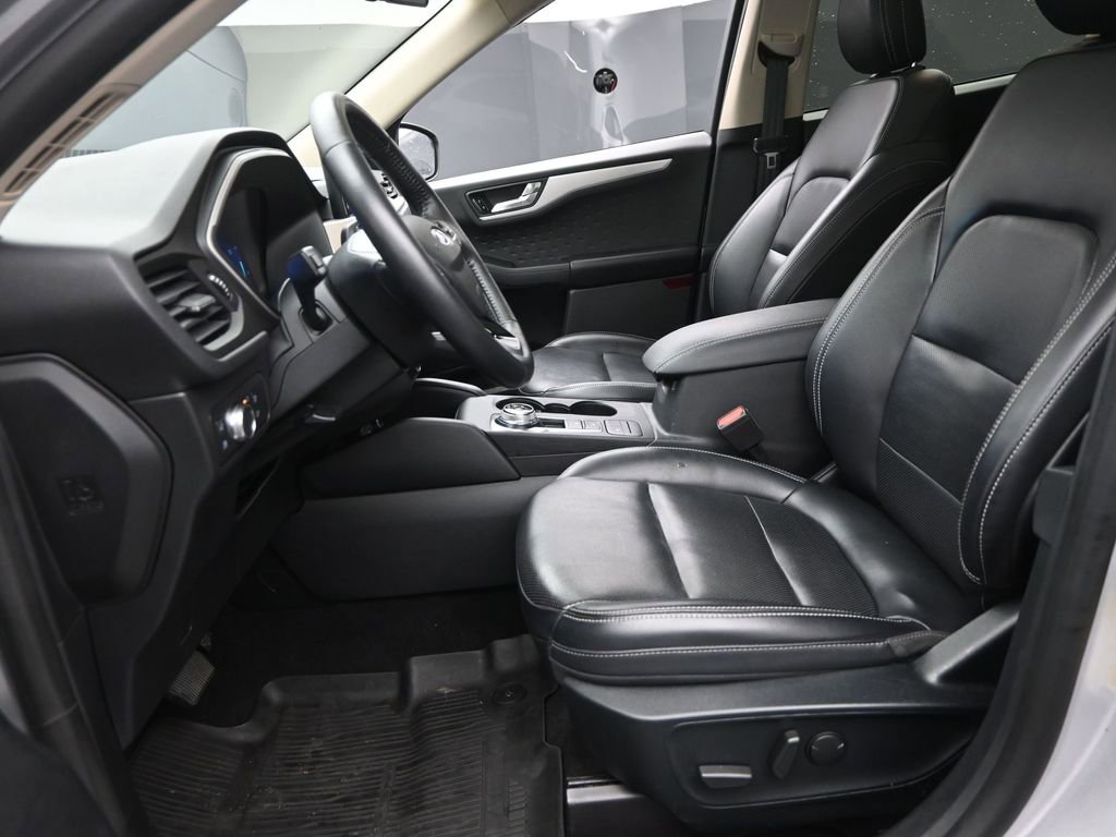 Used 2020 Ford Escape SE Sport image 14