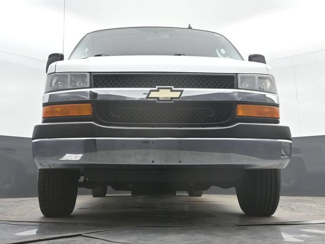 Used 2016 Chevrolet Express 3500 LT w/ LT Preferred Equipment Group RWD image 40