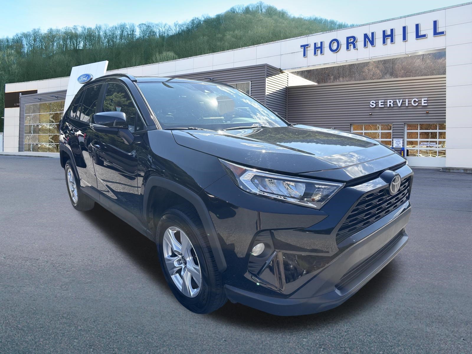 Used 2021 Toyota RAV4 XLE AWD/4WD image 1