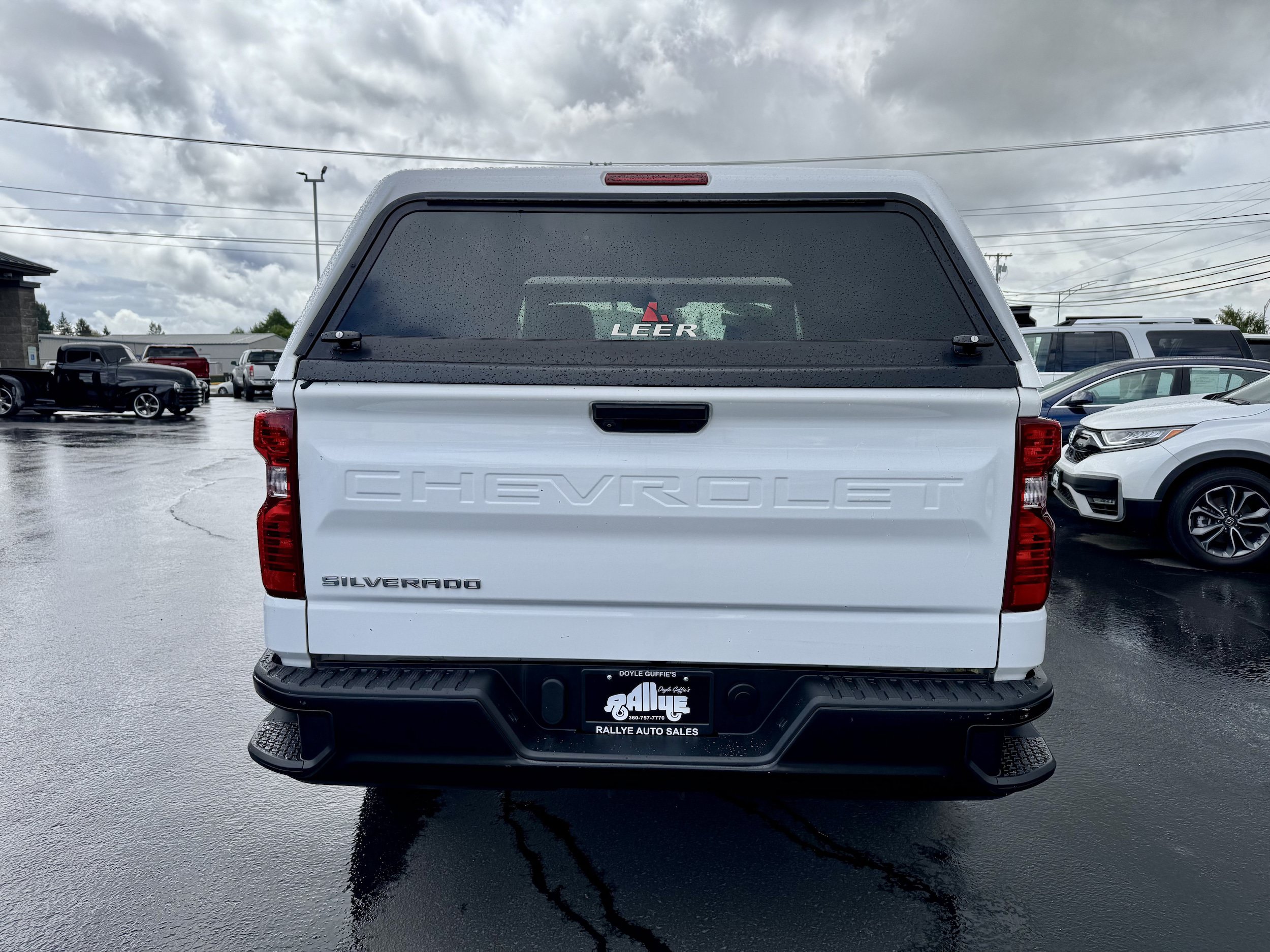 Used 2023 Chevrolet Silverado 1500 W/T RWD image 5