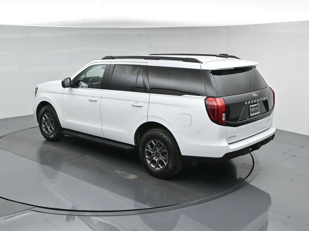 Used 2025 Ford Expedition Active AWD/4WD image 47