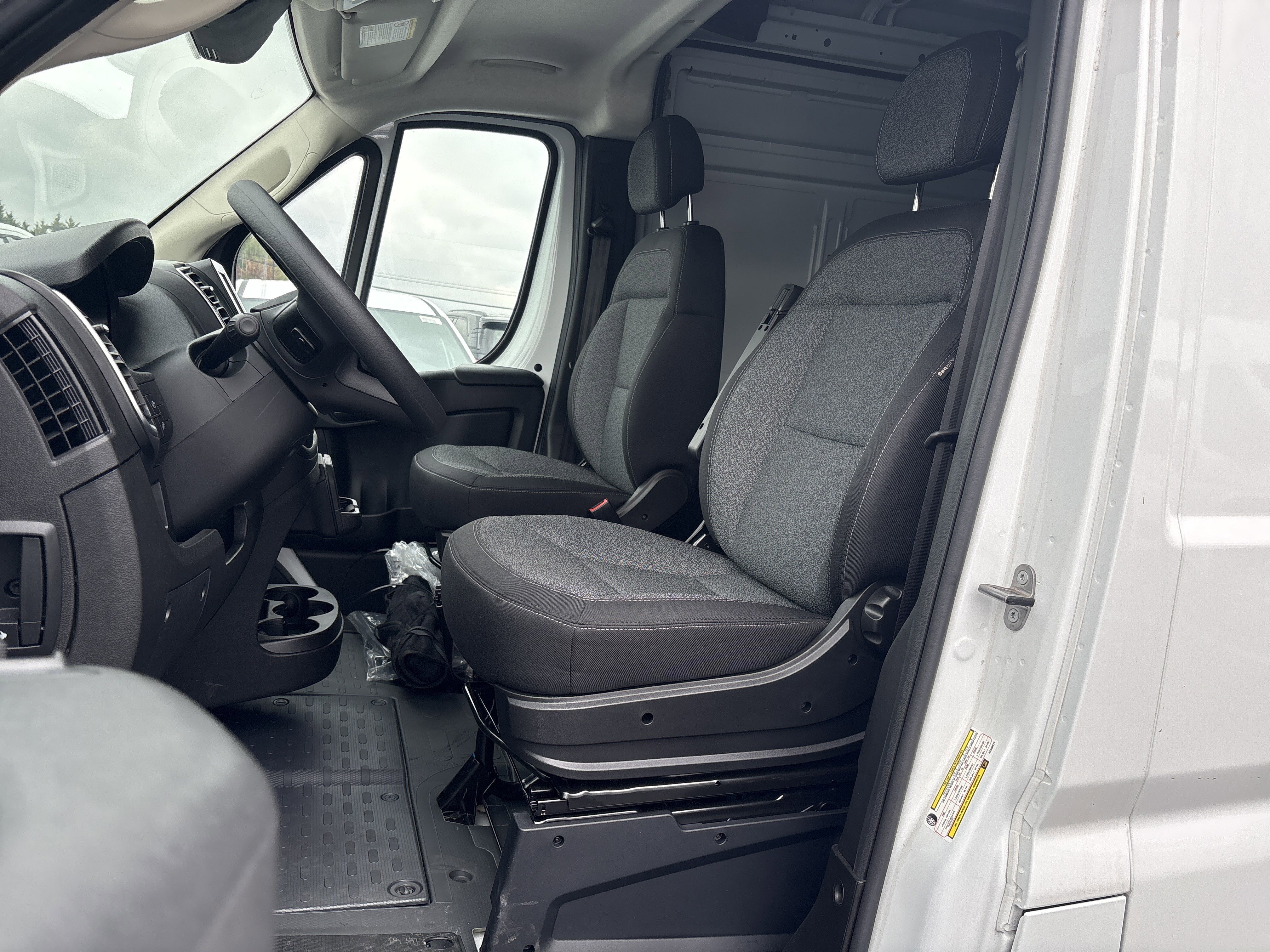 New 2025 RAM ProMaster 2500 w/ Quick Order Package 22G SLT FWD image 14