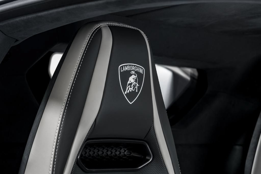 Used 2026 Lamborghini Temerario AWD/4WD image 37