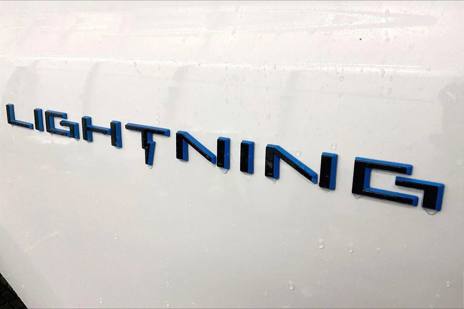 New 2025 Ford F150 Lightning Platinum image 13