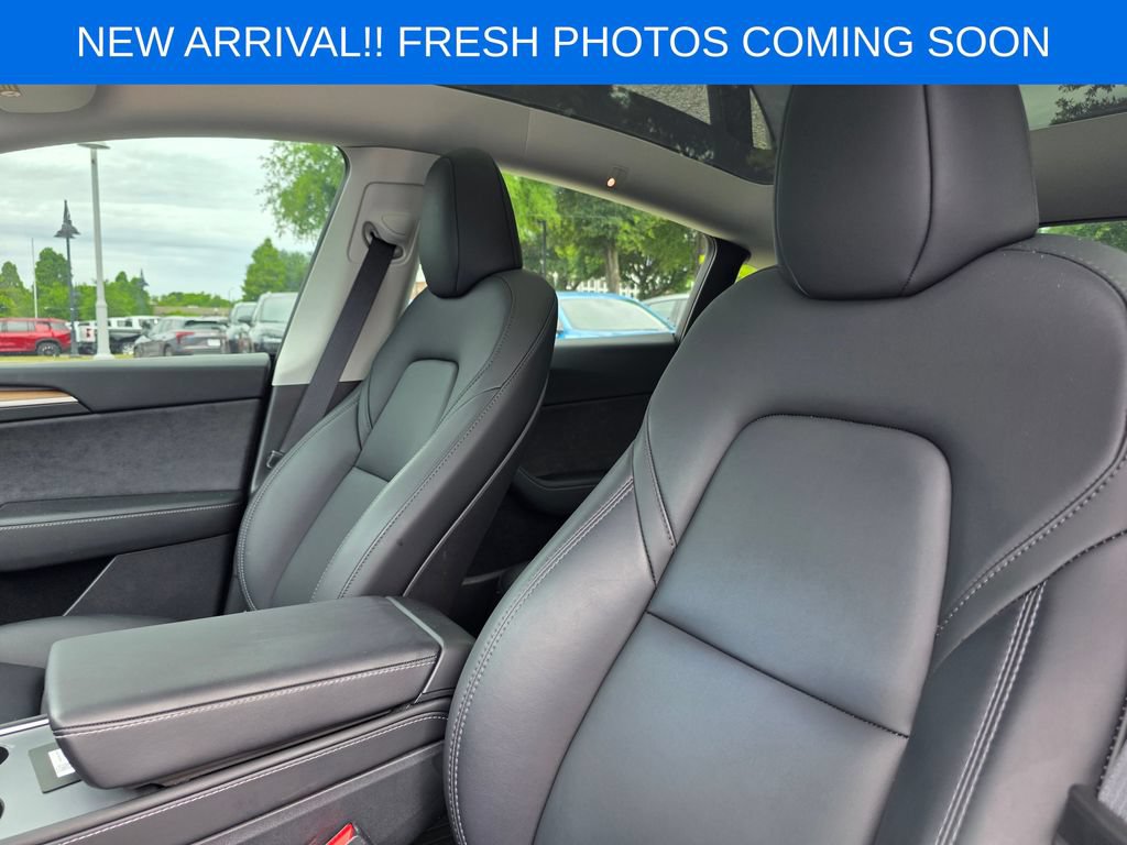 Used 2024 Tesla Model Y Long Range RWD image 9