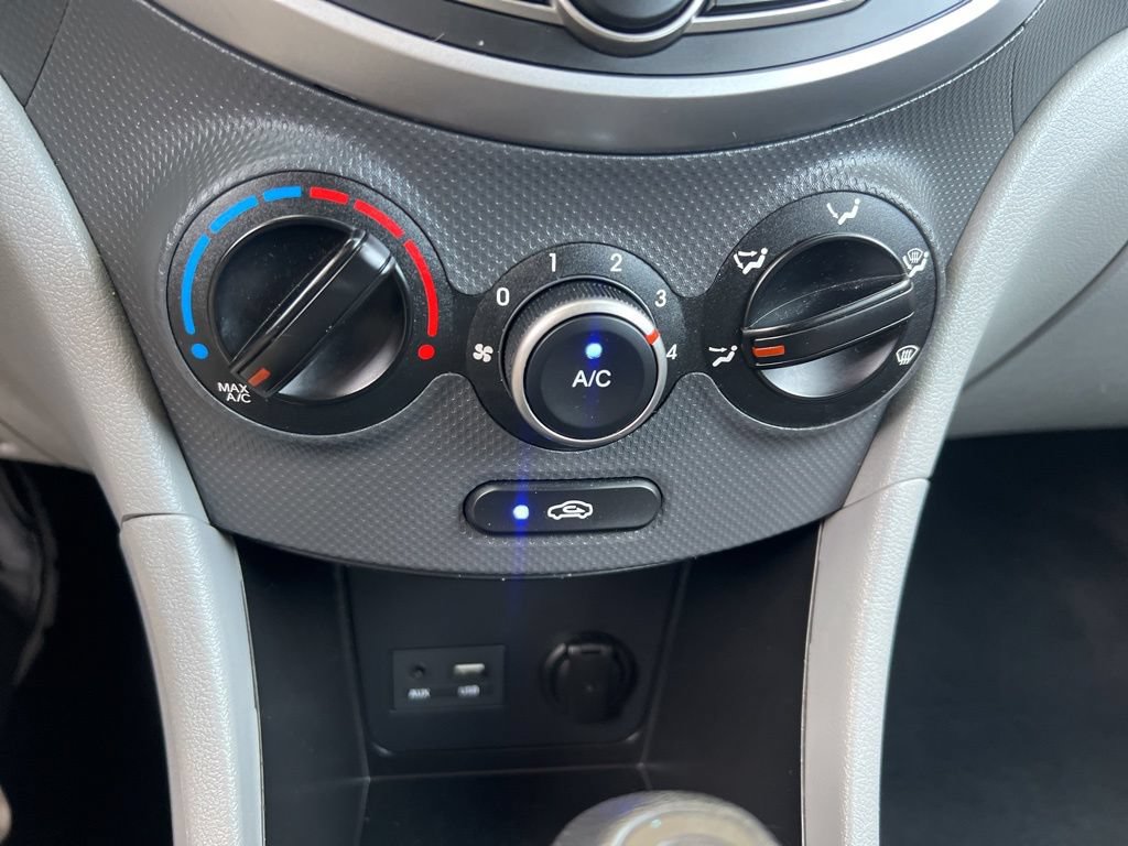 Used 2017 Hyundai Accent SE FWD image 50