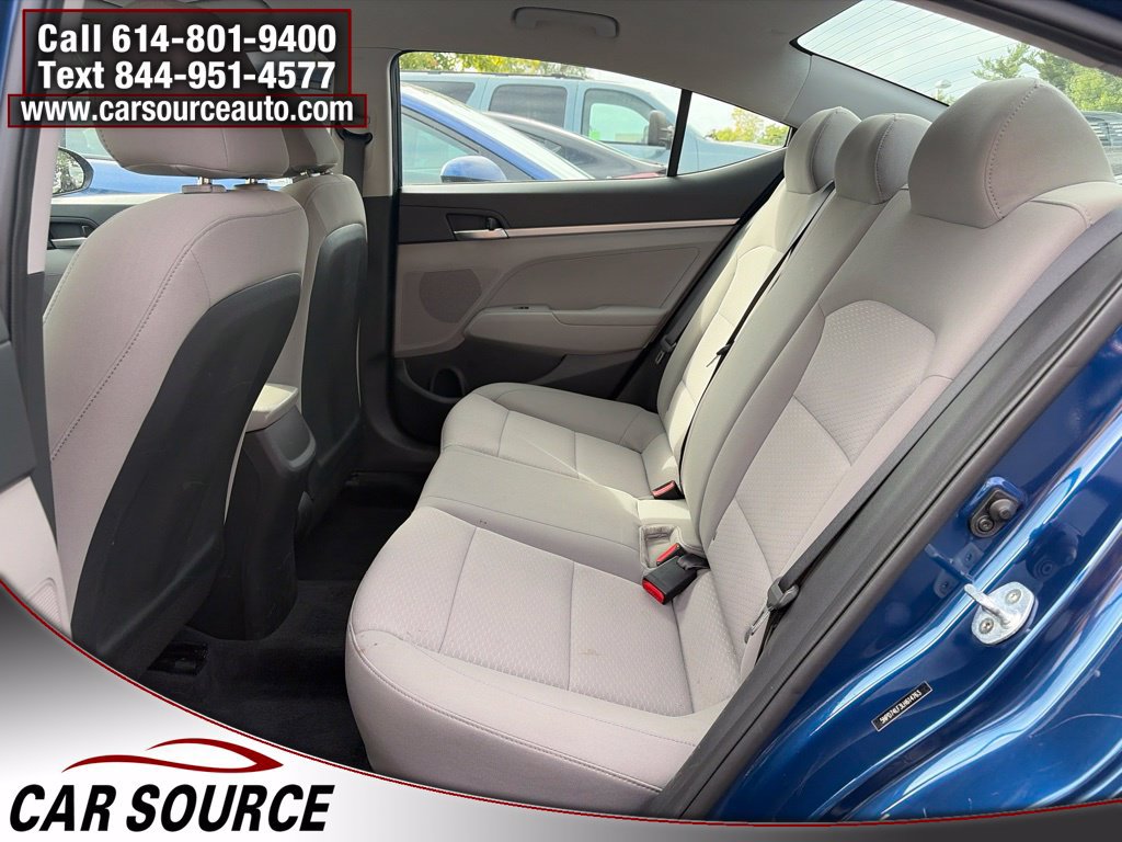 Used 2020 Hyundai Elantra SE FWD image 20