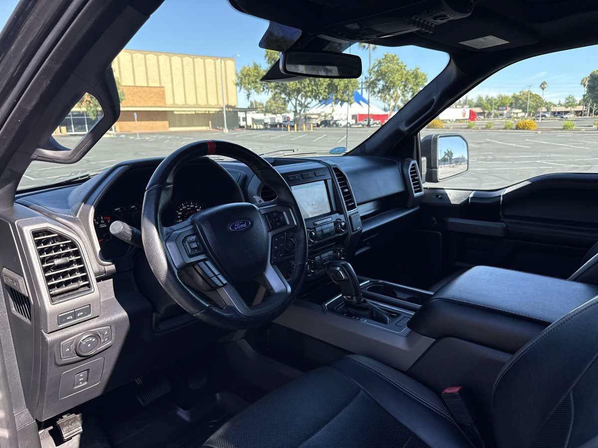 Used 2018 Ford F150 Raptor w/ Equipment Group 802A Luxury AWD/4WD image 17