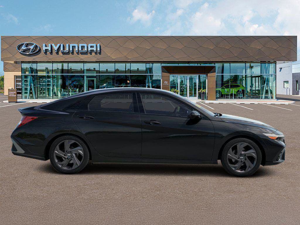 New 2026 Hyundai Elantra SEL Sport FWD image 6