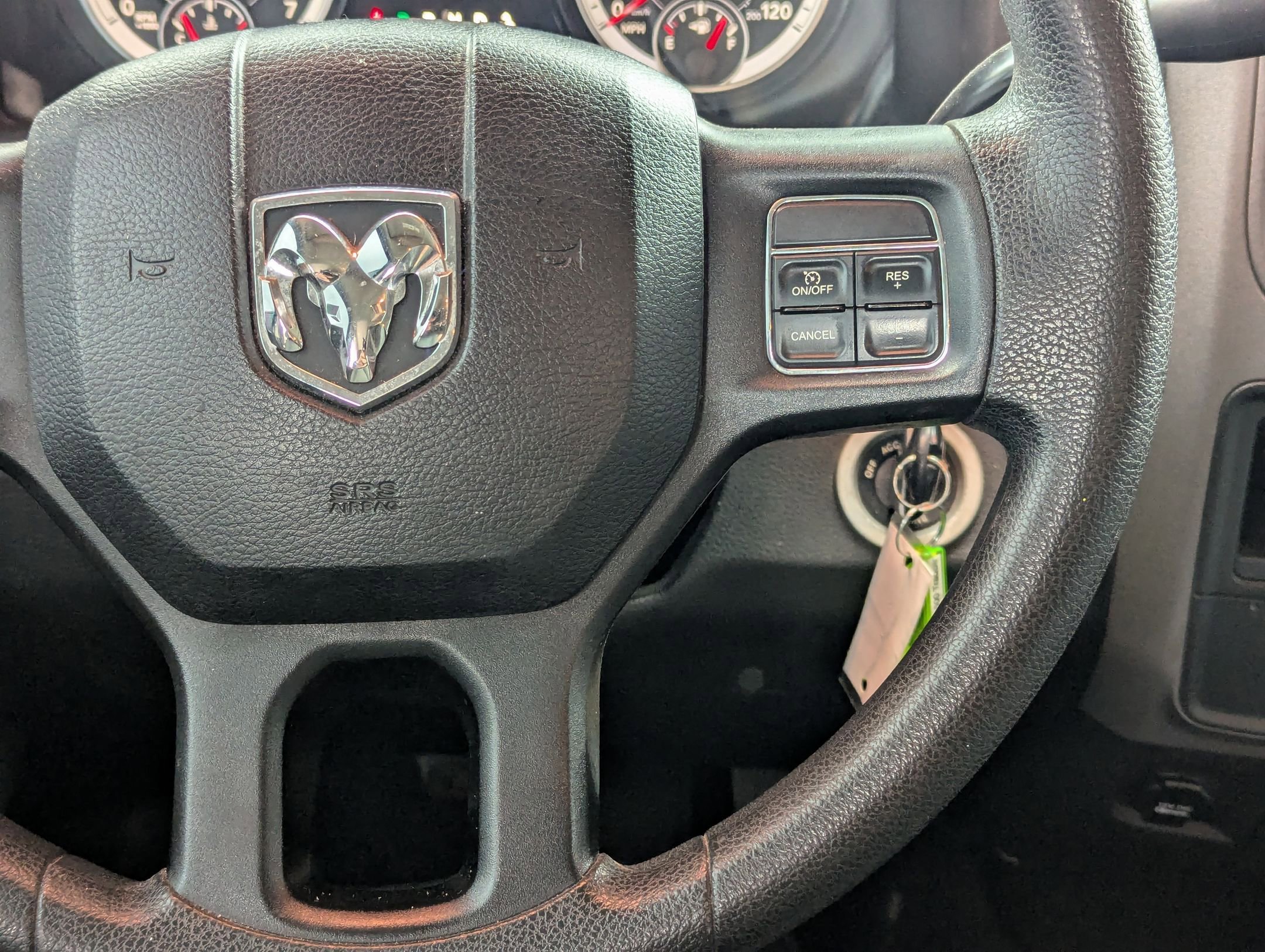 Used 2015 RAM 1500 Express image 20