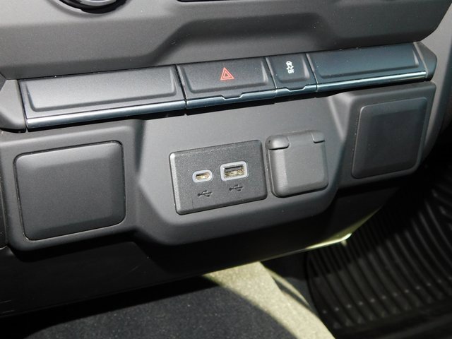 Used 2023 Chevrolet Silverado 2500 Custom image 33