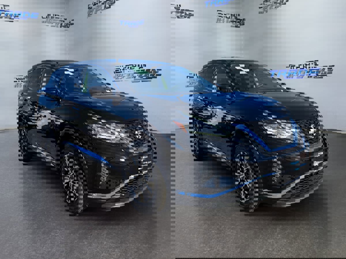 Used 2023 Nissan Murano S image 3