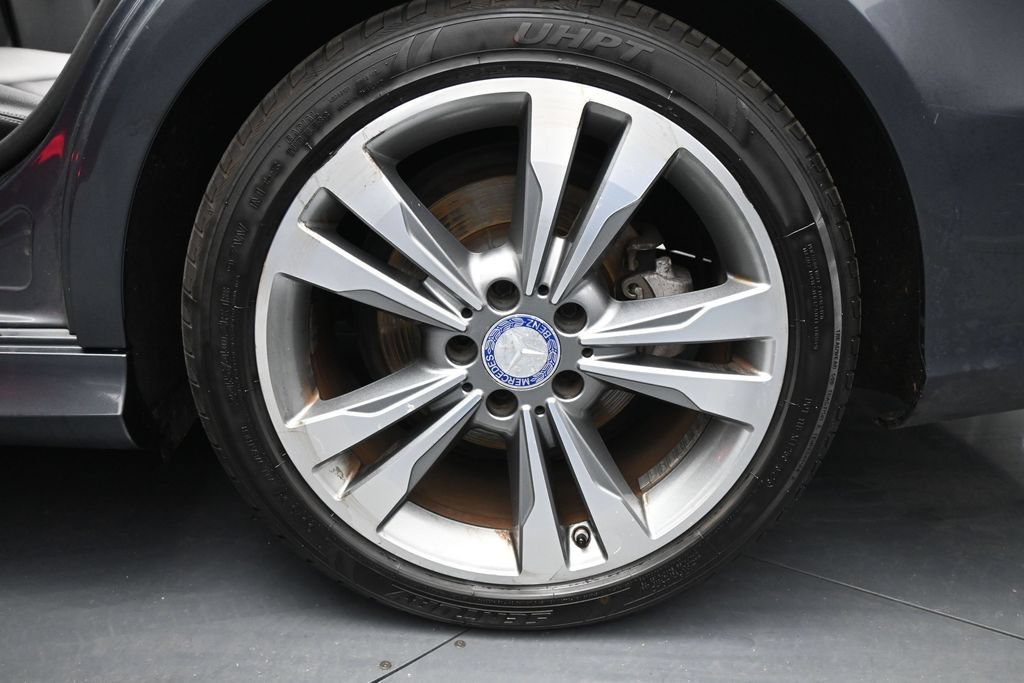 Used 2014 Mercedes-Benz E 350 Sedan image 22