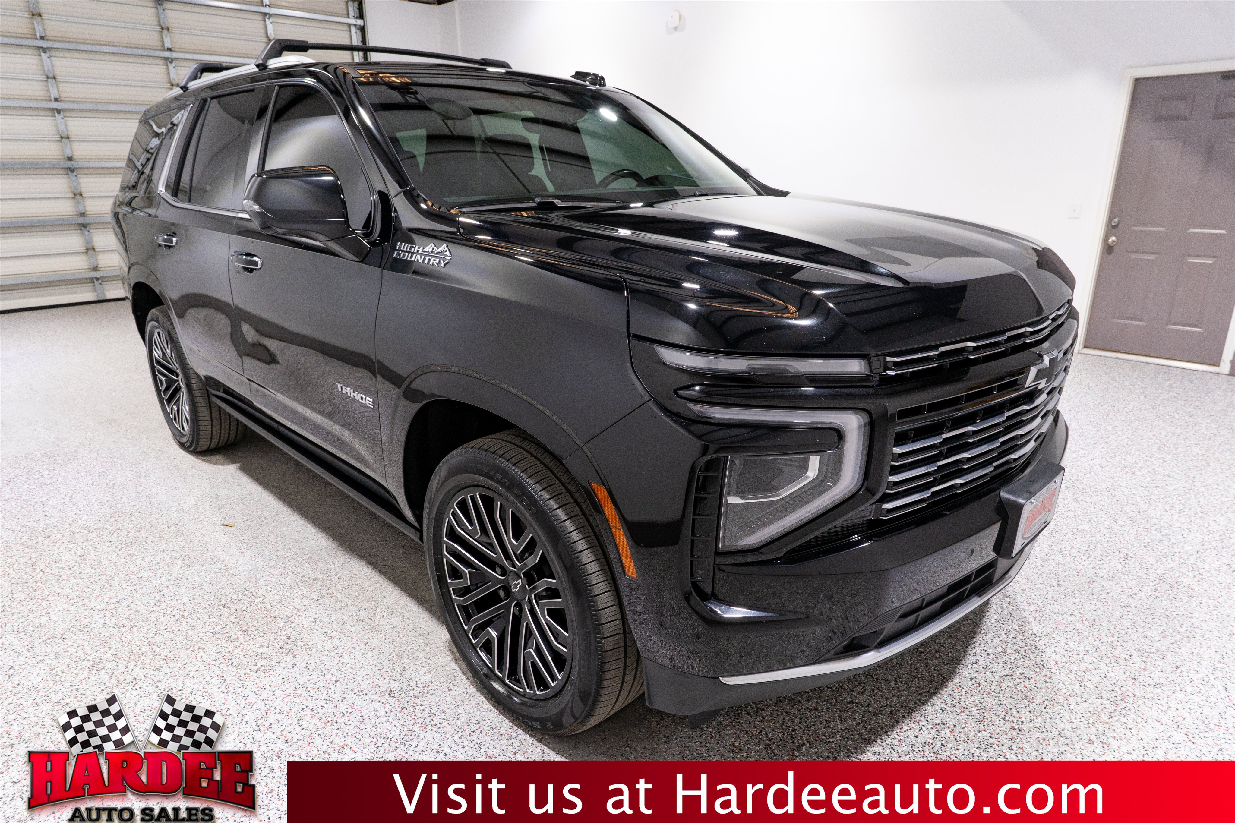 Used 2025 Chevrolet Tahoe High Country AWD/4WD image 6