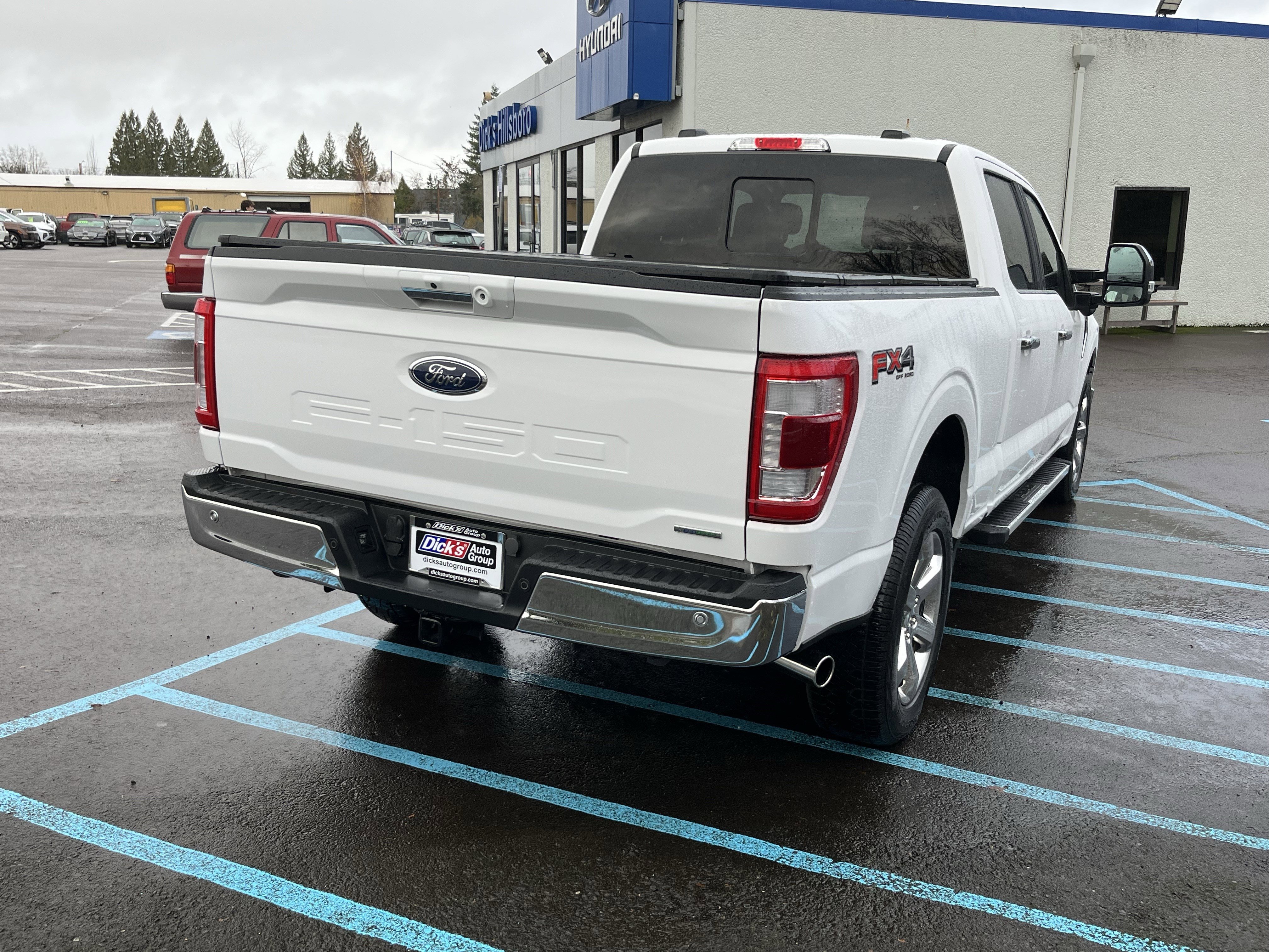 Used 2023 Ford F150 Lariat w/ Equipment Group 502A High image 5