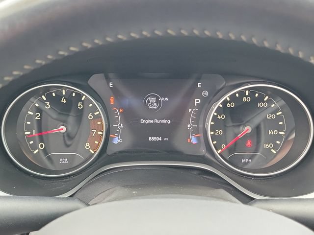 Used 2018 Jeep Compass Latitude w/ Popular Equipment Group FWD image 26