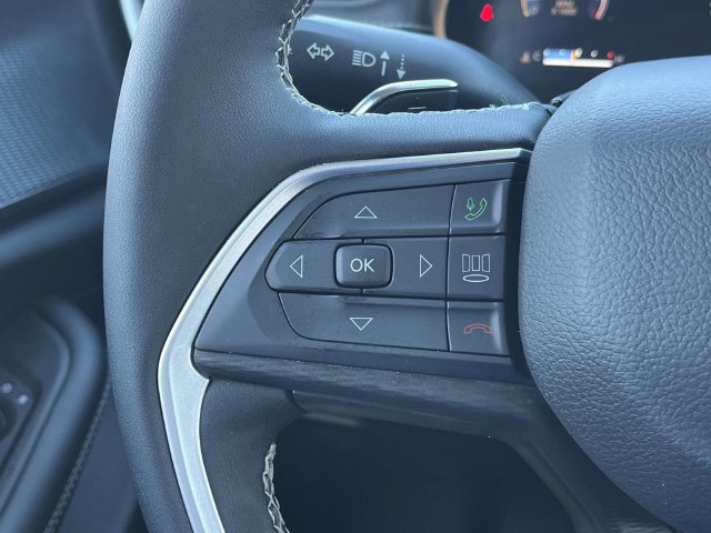 Used 2023 Jeep Grand Cherokee L Laredo w/ Luxury Tech Group I AWD/4WD image 28