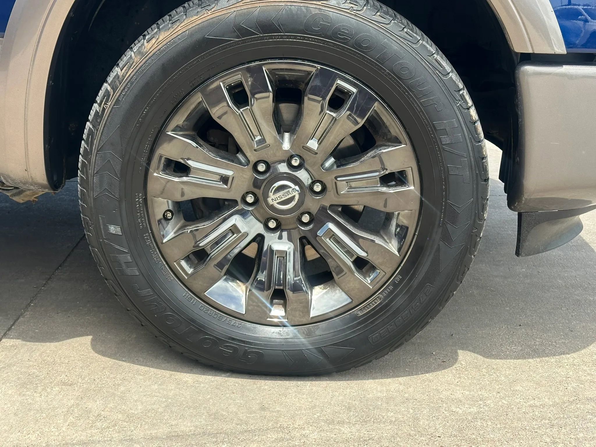 Used 2017 Nissan Titan Platinum Reserve AWD/4WD image 18