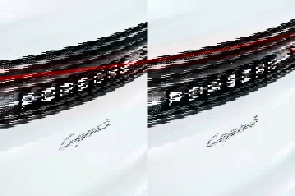 New 2026 Porsche Cayenne S image 14