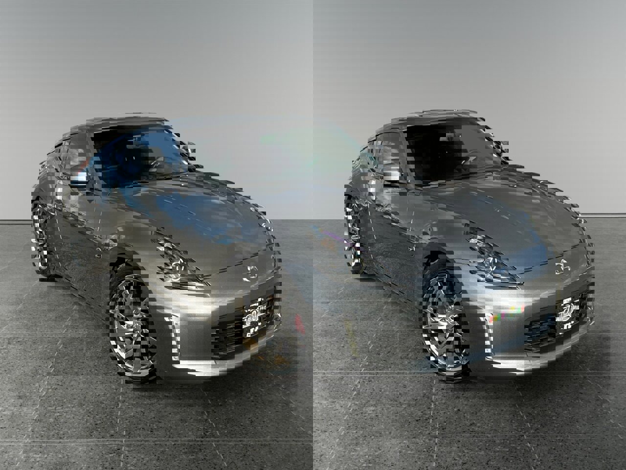 Used 2015 Nissan 370Z w/ Sport Package image 8