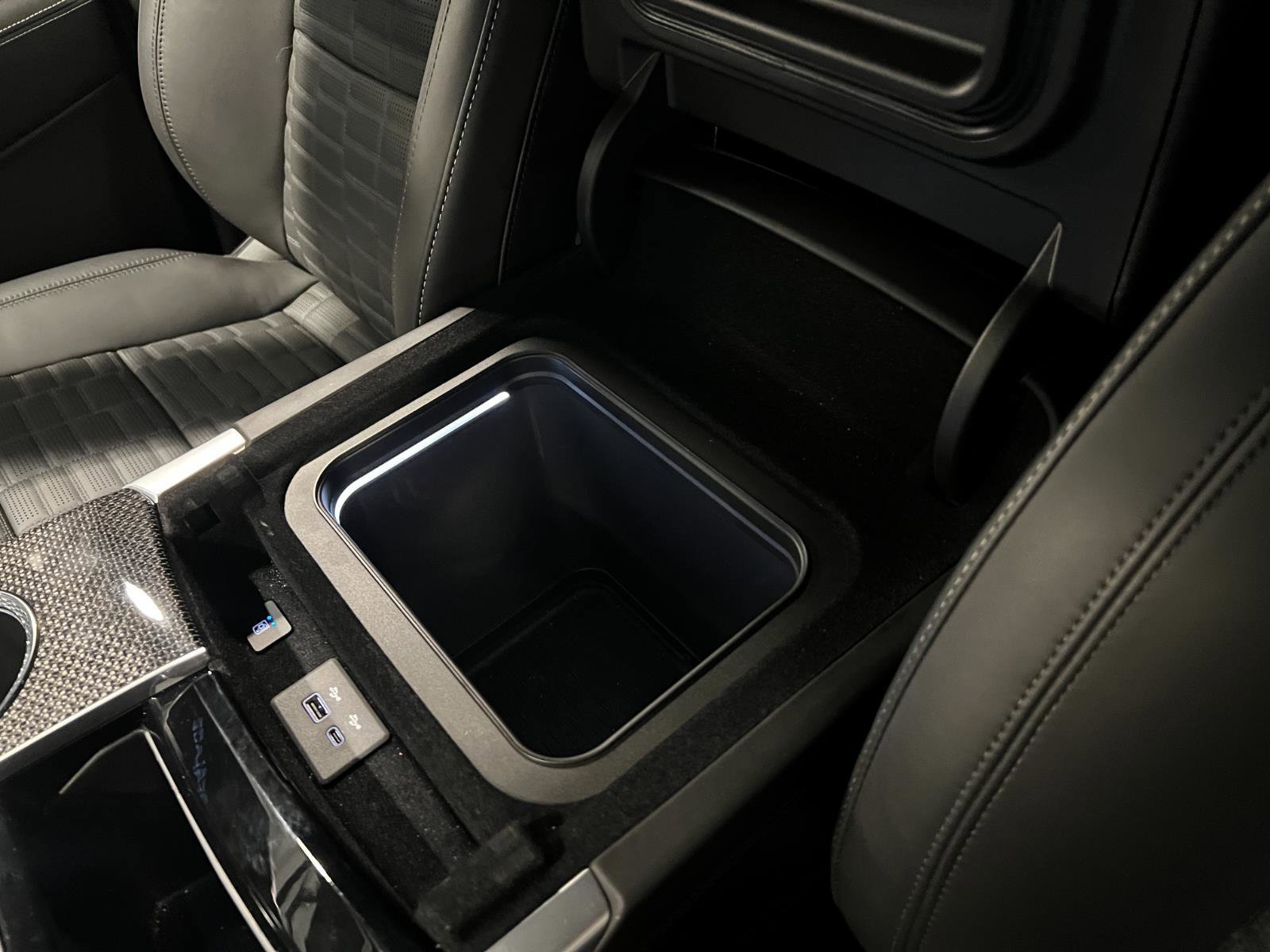 Used 2026 Cadillac Escalade V image 20