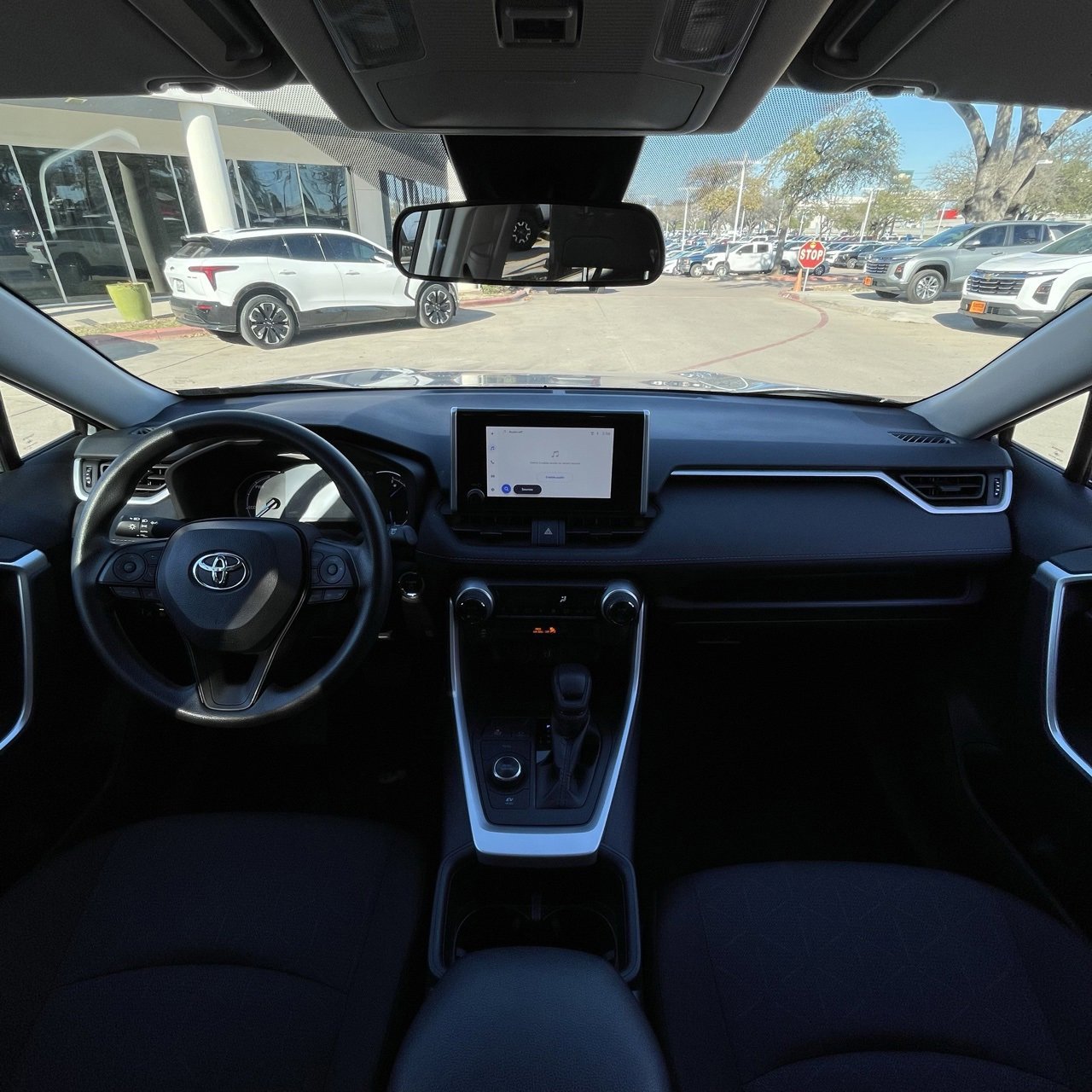 Used 2025 Toyota RAV4 XLE image 11
