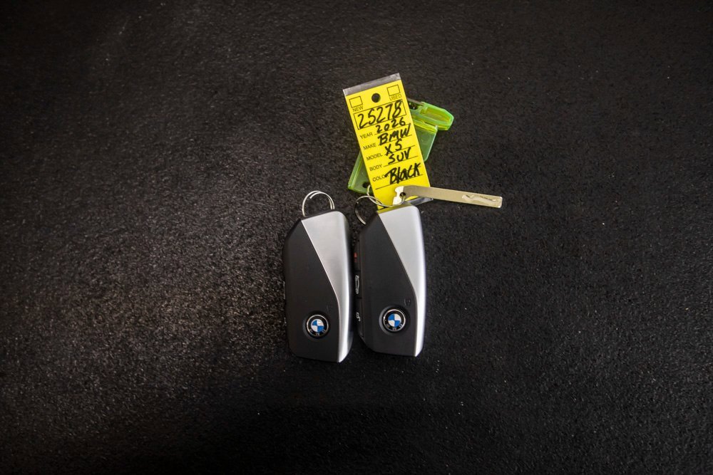 Used 2026 BMW X5 sDrive40i w/ M Sport Package image 35