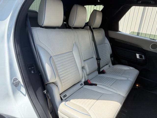 Used 2020 Land Rover Discovery HSE Luxury AWD/4WD image 17