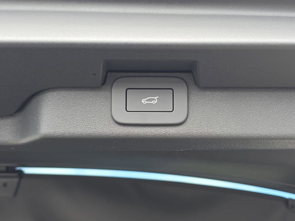 New 2026 Land Rover Discovery S AWD/4WD image 14