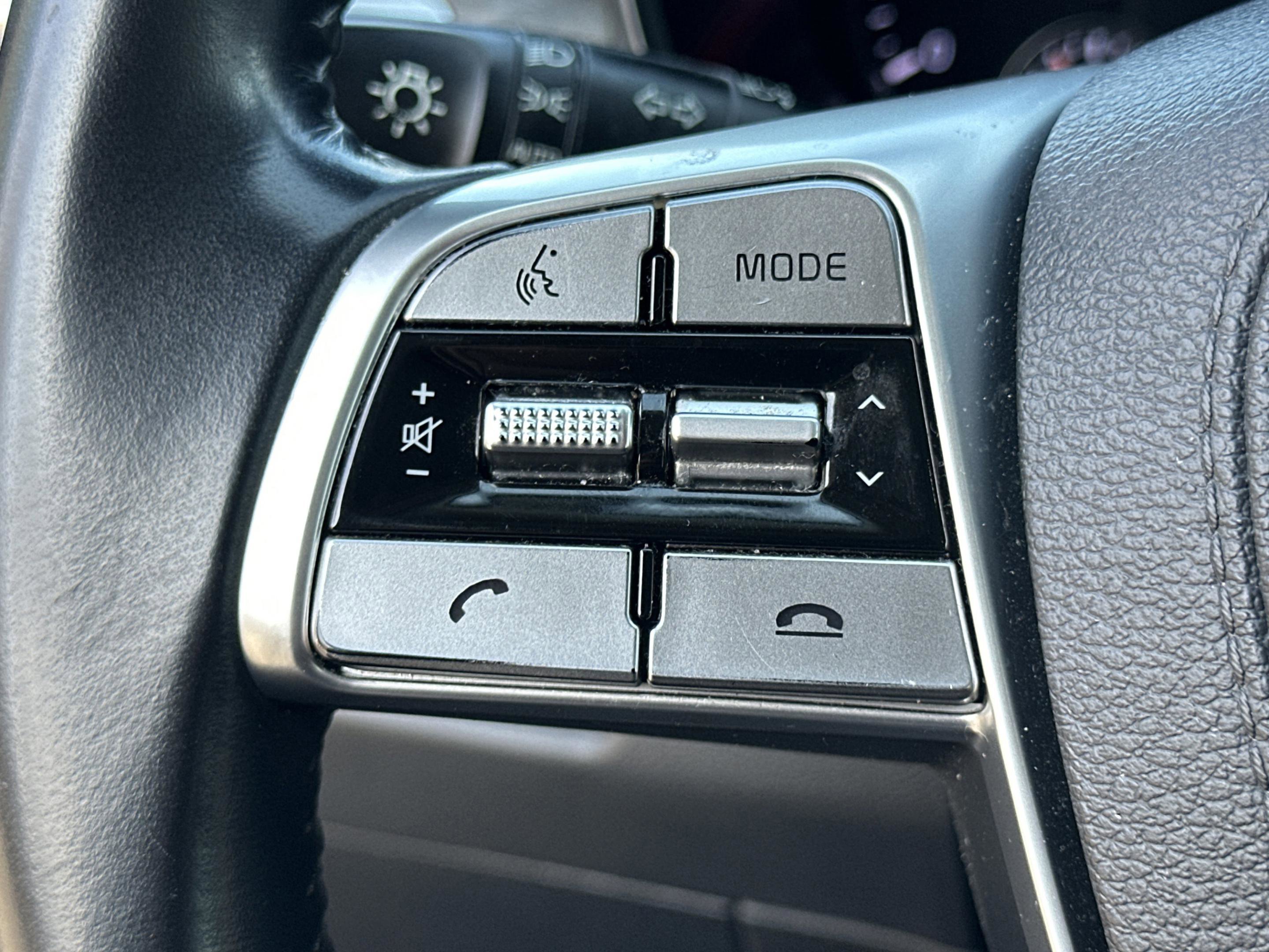 Used 2022 Kia Telluride EX w/ EX Premium Package image 24