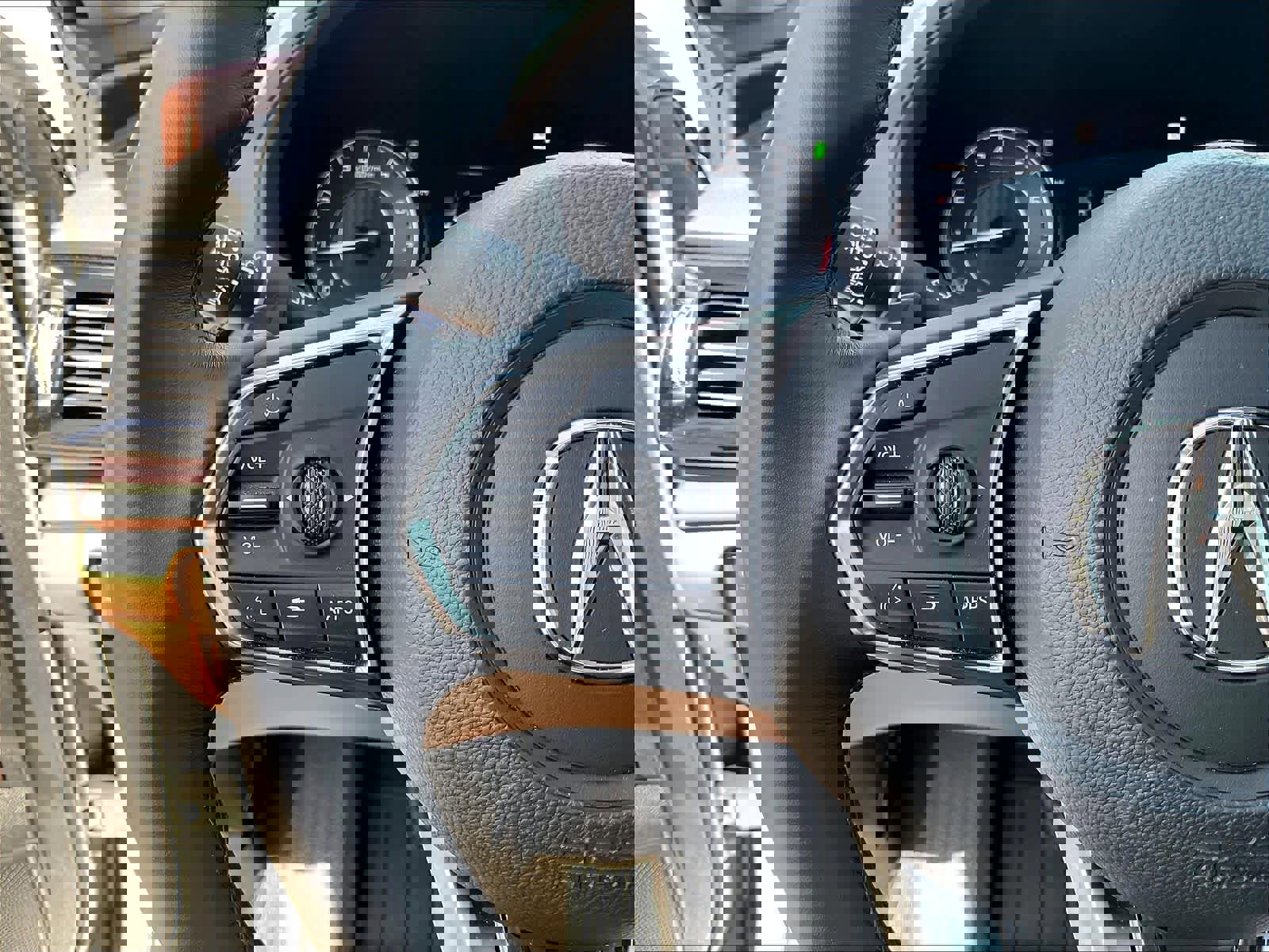 Used 2024 Acura RDX SH-AWD w/ Technology Package image 19