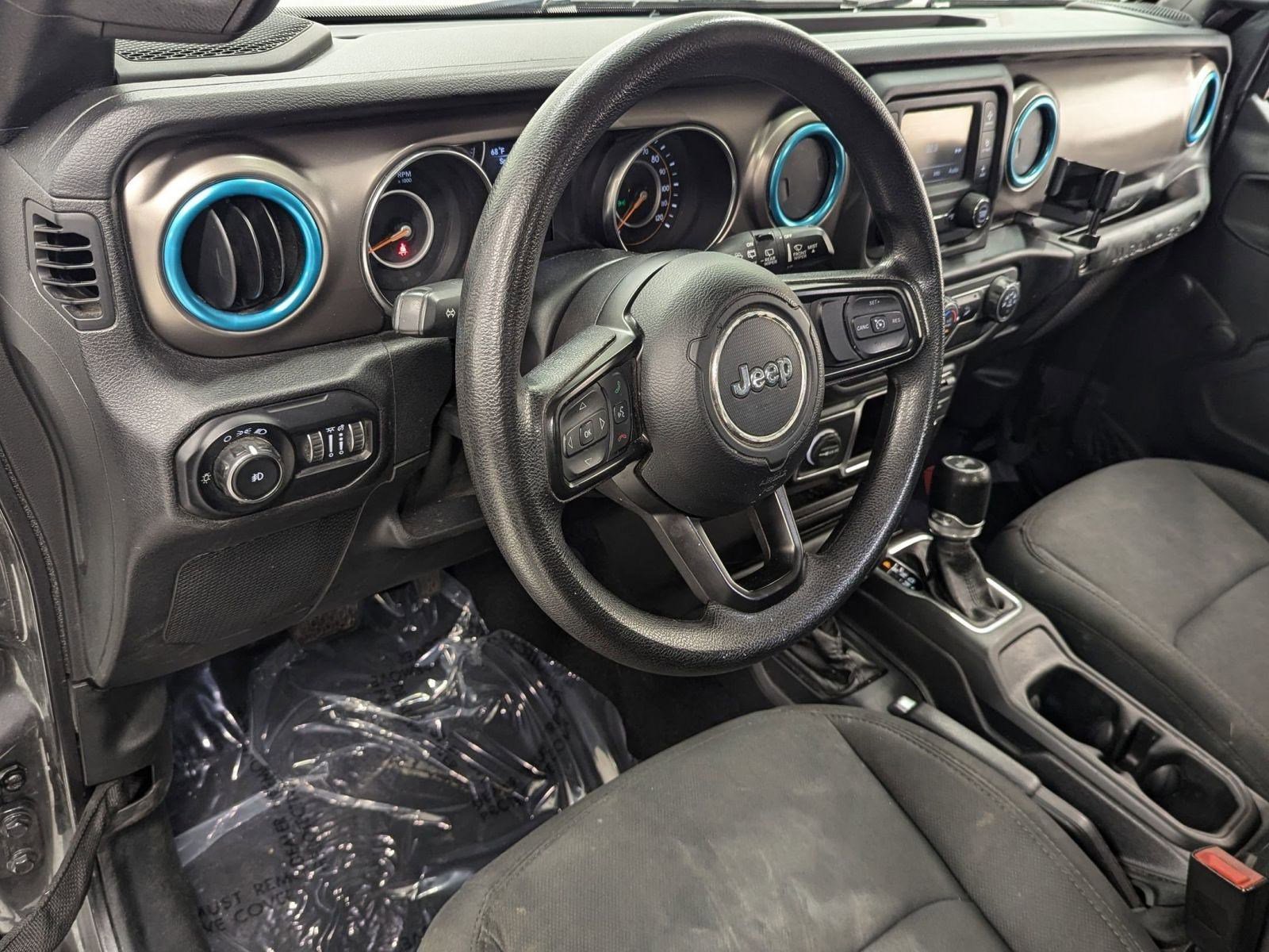Used 2020 Jeep Wrangler Unlimited Sport image 3