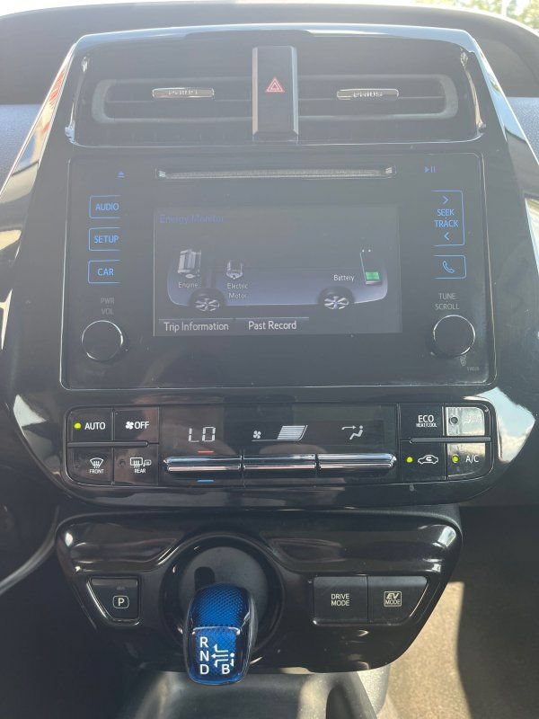 Used 2017 Toyota Prius Two w/ Carpet Mat Package FWD image 23